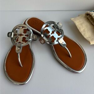 Tory Burch Miller Metallic Sandals in silver Size 8.5 -New With Bag /no Box